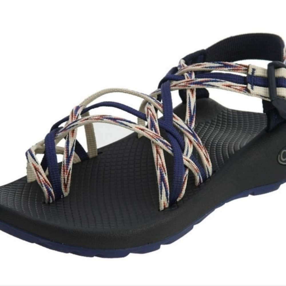 Chaco Zx3 size 9